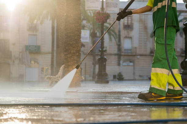 Best Deck Pressure Washing  in Cheney, WA